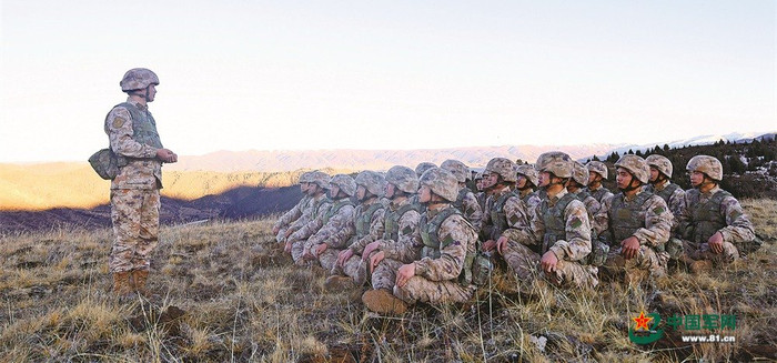 群众性自我教育激活官兵‘麦克风’：岗位成才故事引发思想共鸣