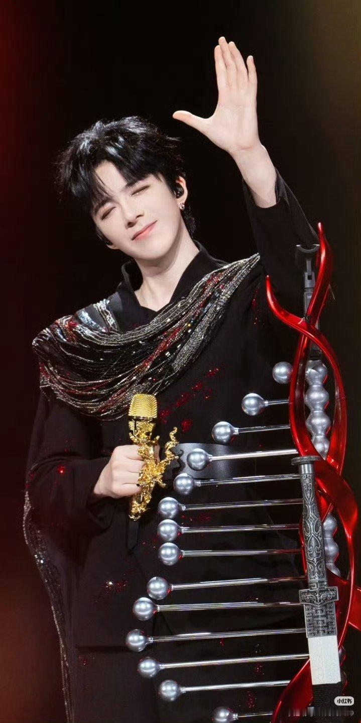 刘宇宁偷偷摸摸干了很多大事刘宇宁说最近偷偷摸摸干了很多大事已经开始倒计时，坐等刘