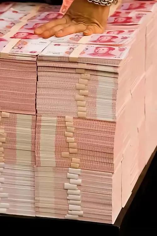 到底是什么神仙操作，能让种粮大户凌继河连续15年给农民发年终奖，今年更是直接甩出