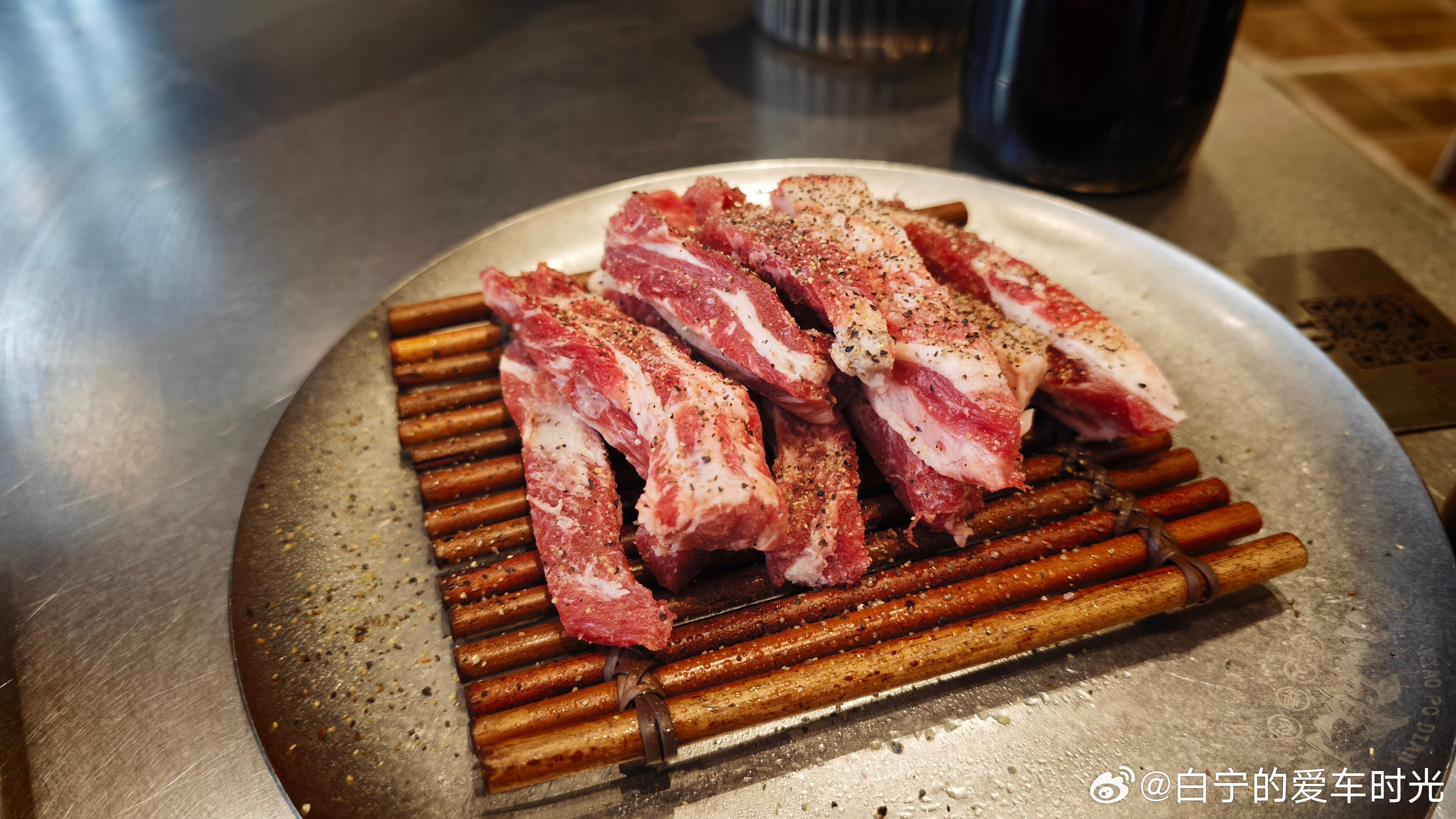 游完泳来一顿烤肉，太舒服啦！所有烦恼瞬间光光。