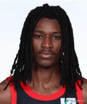 北控队有绝杀王里勒，而深圳队也有绝杀王史密斯。这已经不知道是史密斯这赛季第几次拯