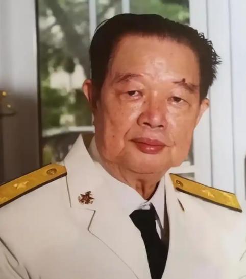 中国不开第一枪！金一南教授说过：“如果不是1988年陈伟文将军果断亮剑，击沉越军