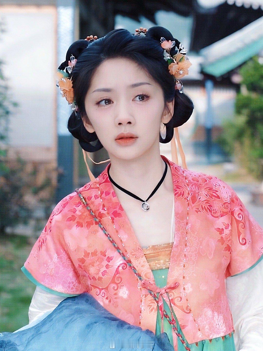 这朵00花藏不住了追《宴遇永安》，惊觉王影璐这朵00花藏不住啦！今年连播五部剧