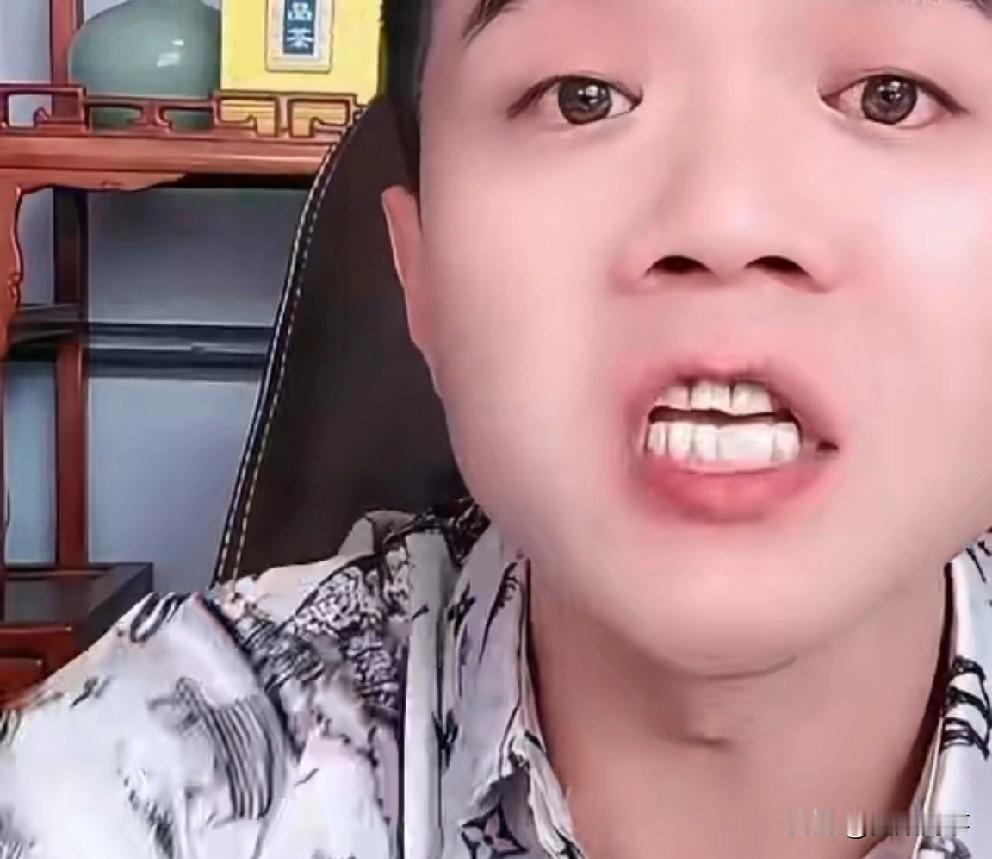 小胖说串子粉想把羊腿事件搞大，目的让醋王没！表面上是想把