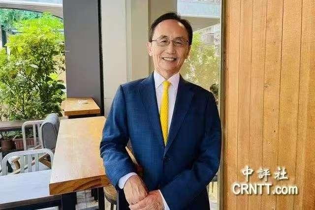 万万没想到，曾经的“台独先锋”居然呼吁郑丽文推动两岸统一！在11月14日，据香港