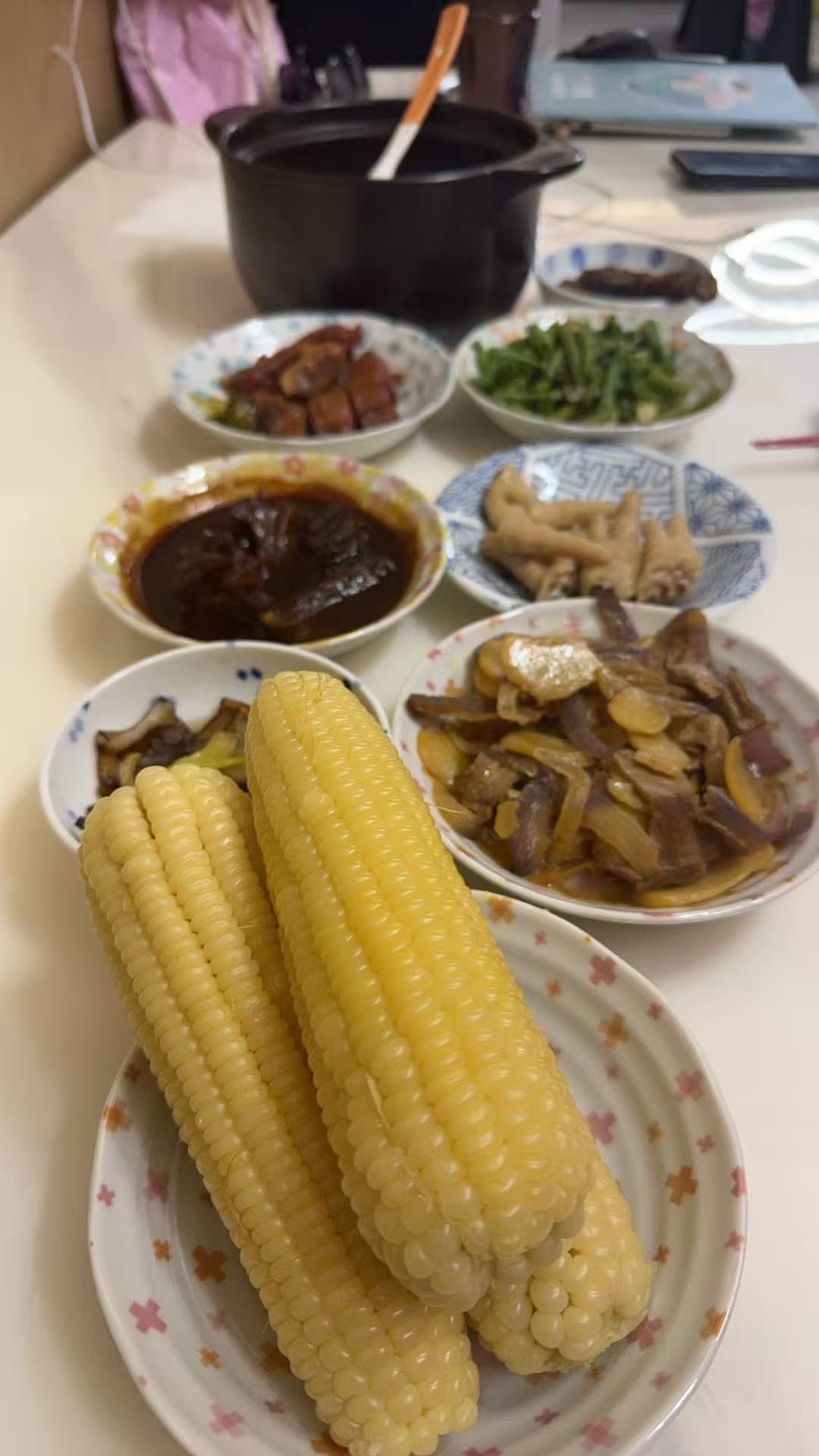 我妈说减肥吃玉米，但是她每天给我都弄6.7个菜[捂脸哭]减肥食谱​​​