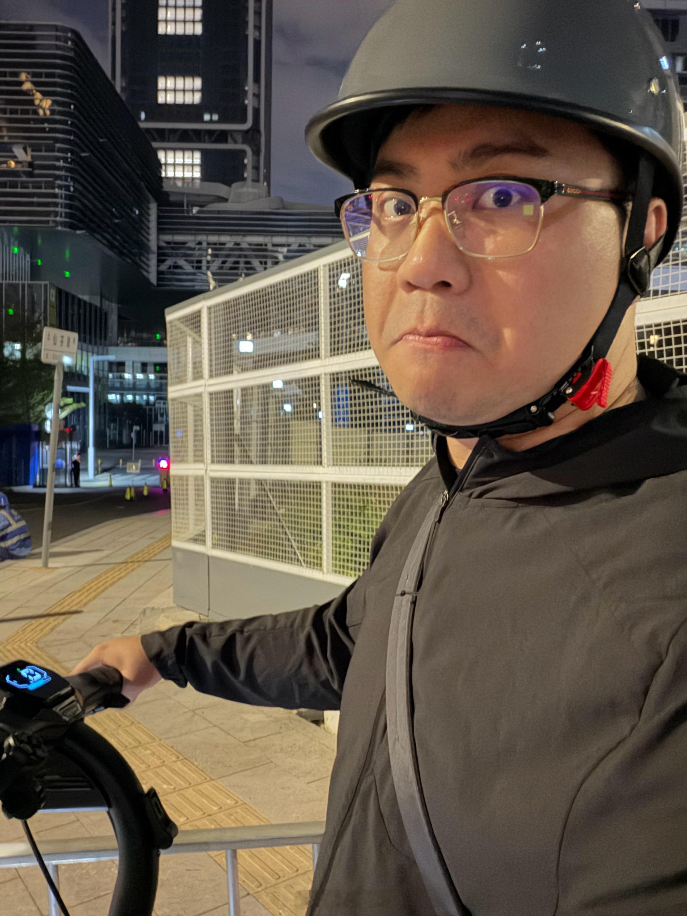 新能源骑士，不错。