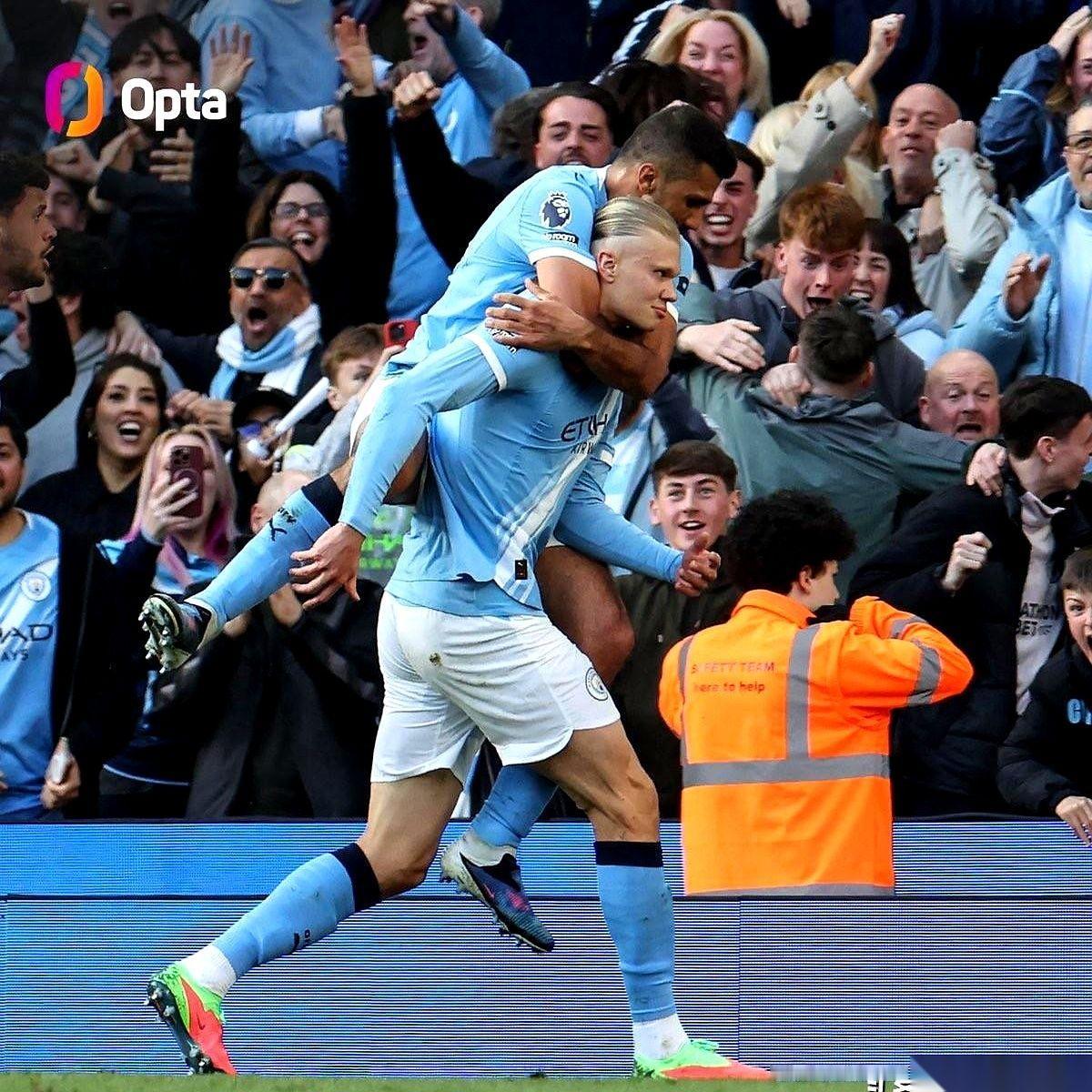 曼城赢了阿森纳，比分看着不错，但你要是看了90分钟，心跳都能停两次。右边路直接