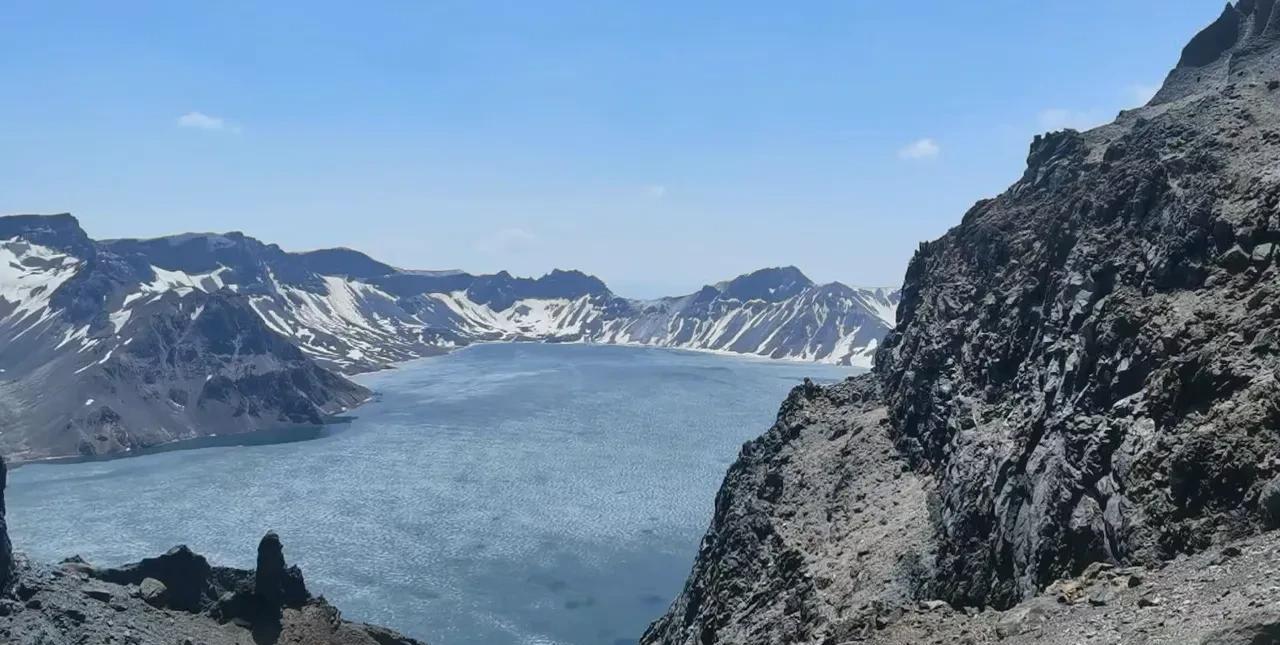 “人生就像一场旅行，不在乎目的地，在乎的是沿途的风景以及看风景的心情。”6月初，