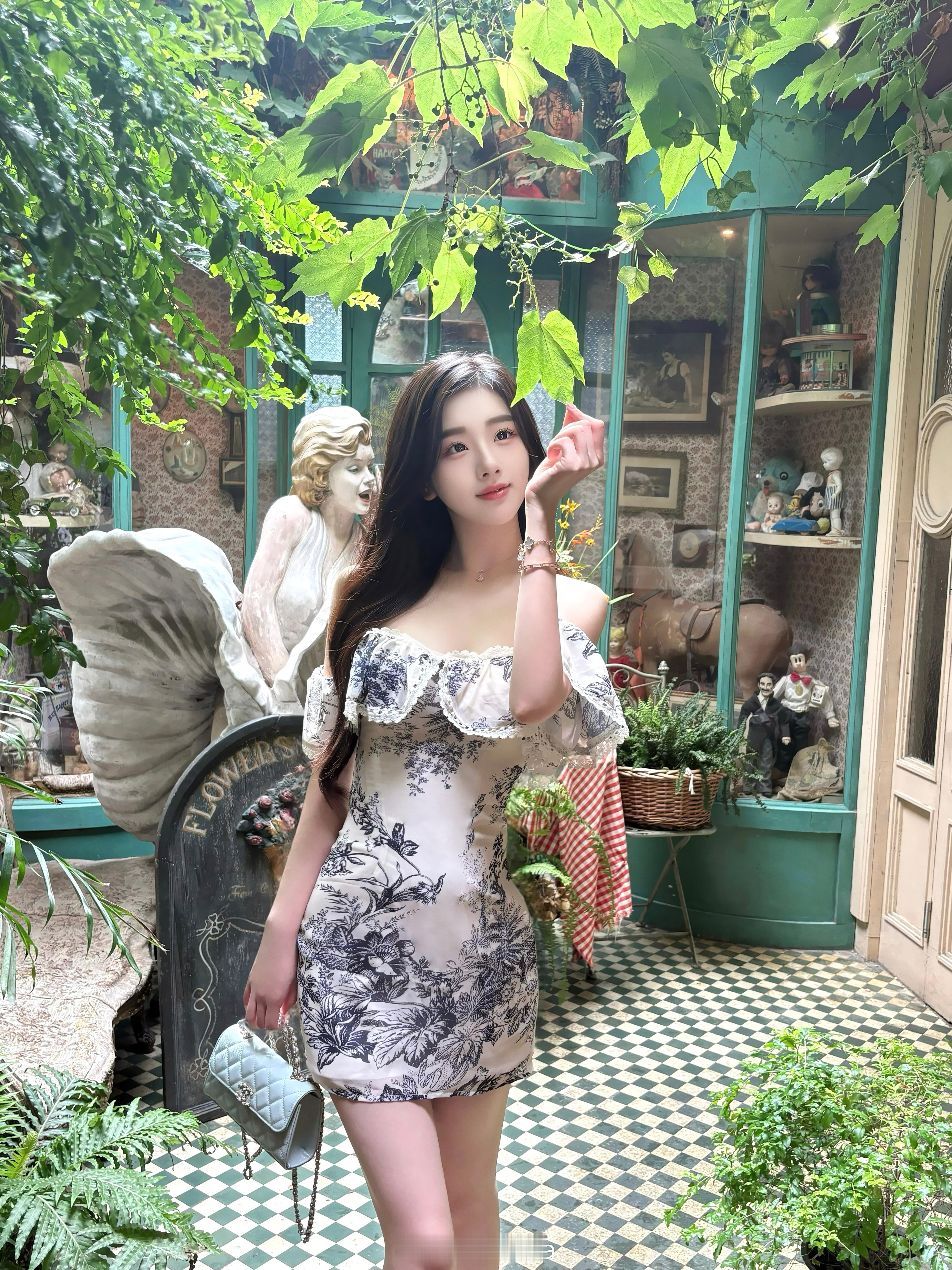 "Breatheinthebeauty."🌿🌸​​​
