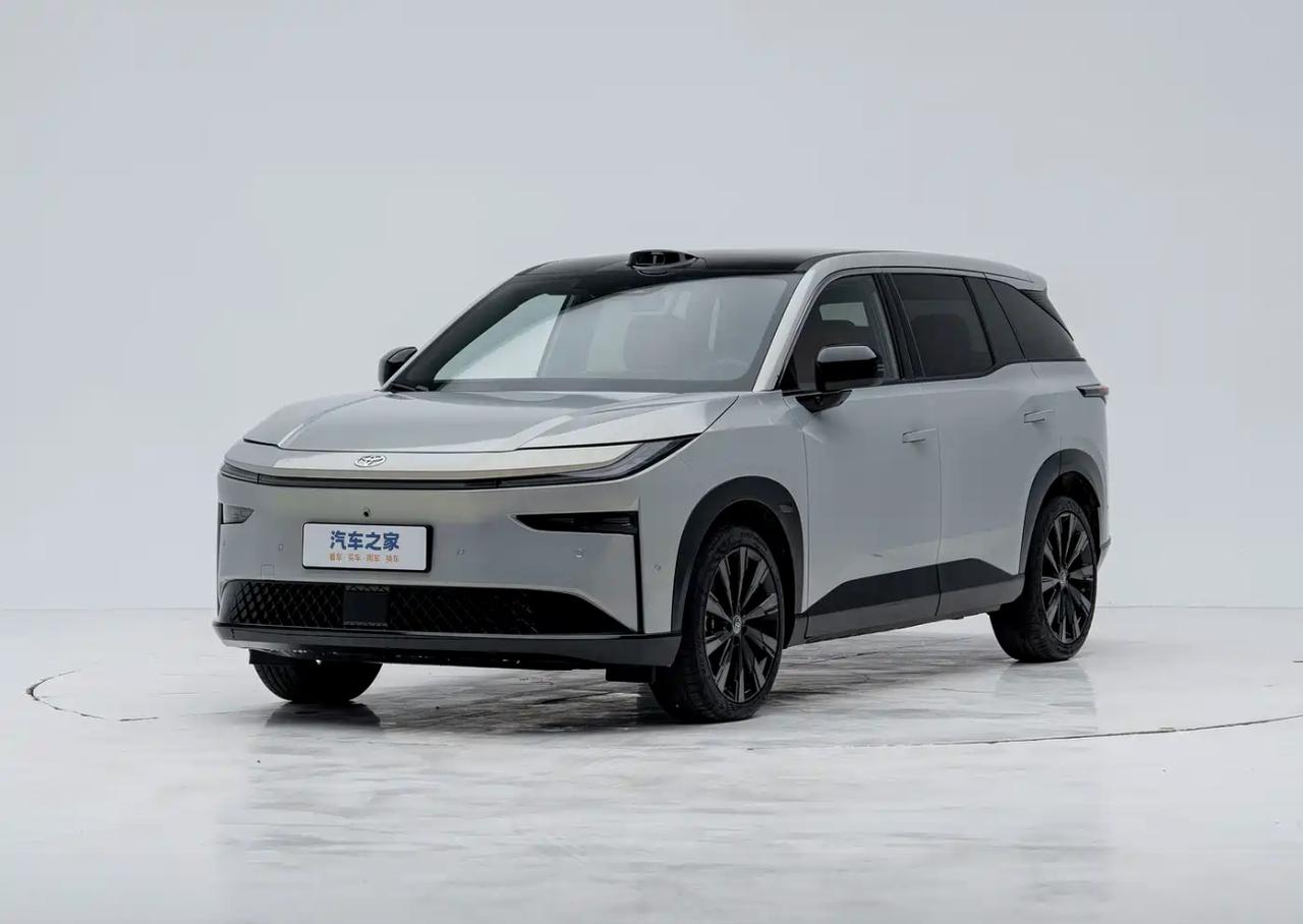 这台家用电动车，开起来和参数写的一模一样今天说铂智3X，从车身数据来看，这台