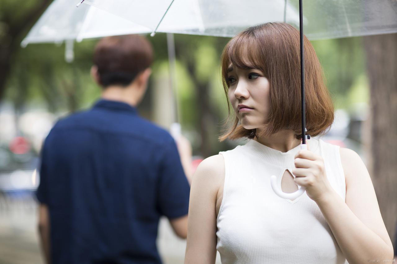 男女断联重逢的潜台词：2个字道破所有！男女之间，断联后的重逢从不是偶然，那