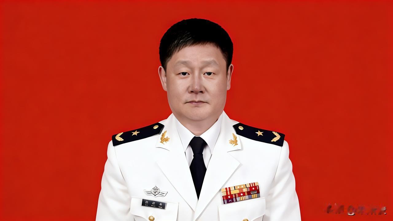 2025年11月21日，陆铭华当选为中国工程院信息与电子工程学部院士。陆铭华院