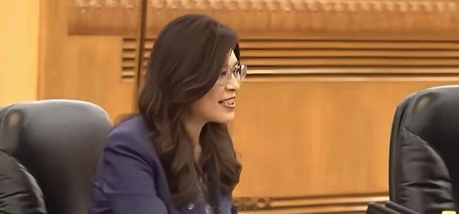 在下午记者会中，郑丽文就“和平统一”问题强调了一点，认为这是一个需要持续努力的过