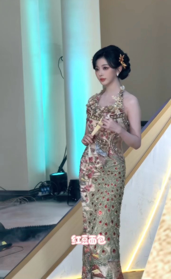 孔雪儿❄️孔雪儿全肯定什么叫美神降临？！！！