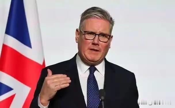 英国首相斯塔默承认中国是世界三大强国之一英国首相斯塔默在伦敦晚宴承认中国与美