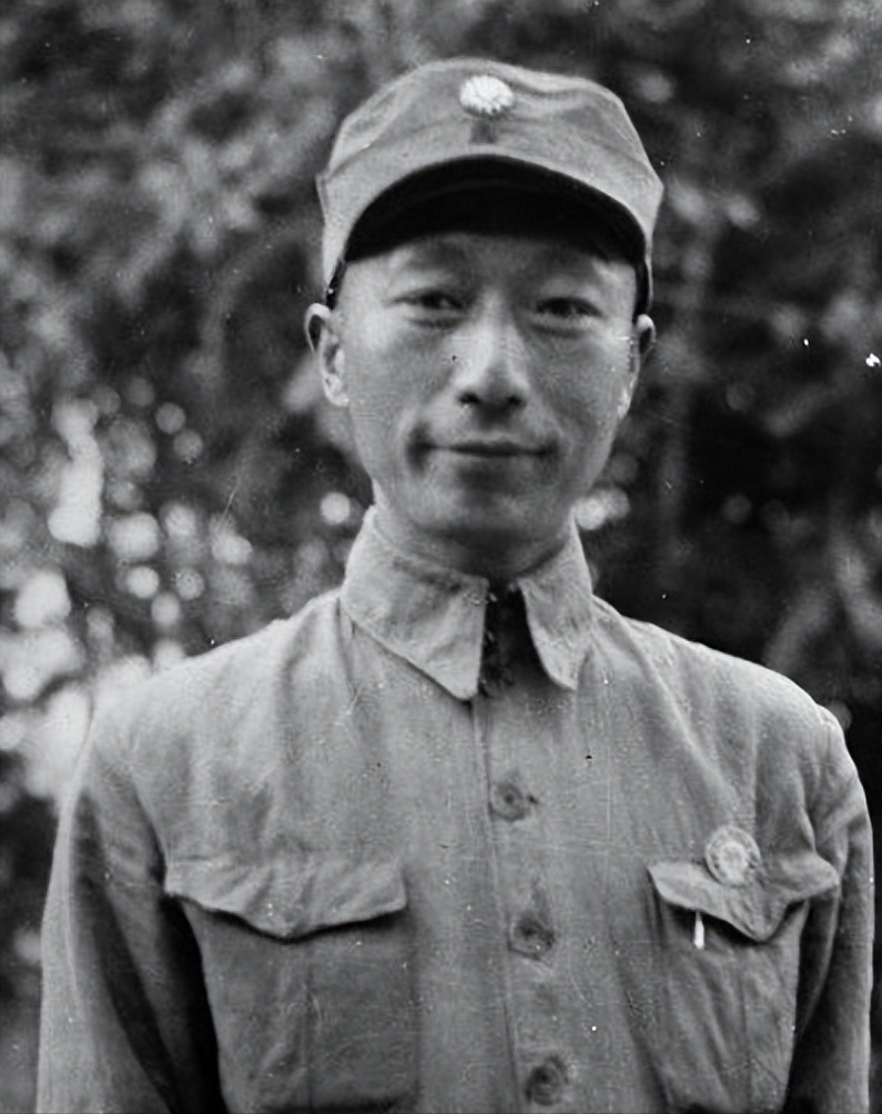 1947年，李天霞派一位最弱的团长，去救孟良崮，结果，正是这位团长坏了张灵甫大事