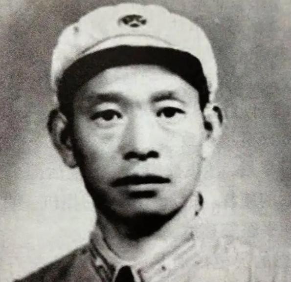 1943年，八路军电台台长刘长生，向组织申请结婚，遭到了拒绝，不料他却带着密码