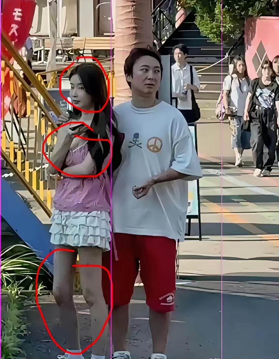 王思聪新女友颜值被嘲断崖式下跌!网友嘀咕校长现在泡妞预算抠搜,这届姑娘长相跟网红