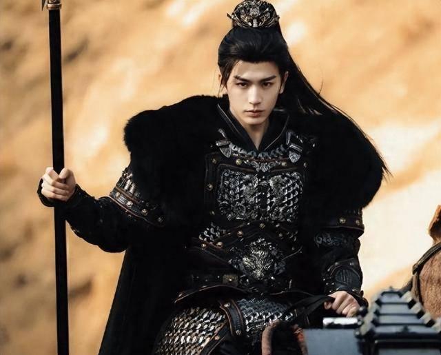 《戏子误国？官媒开年点名3位明星，网友：这次真不冤》2026年开年，娱乐圈就