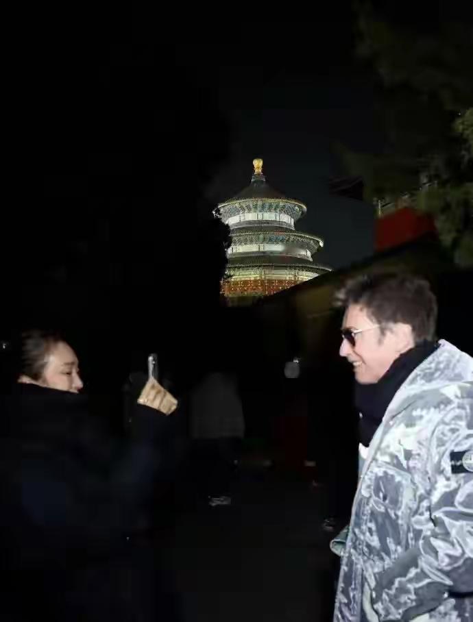 牛逼，认识巩俐[笑着哭][笑着哭][笑着哭]