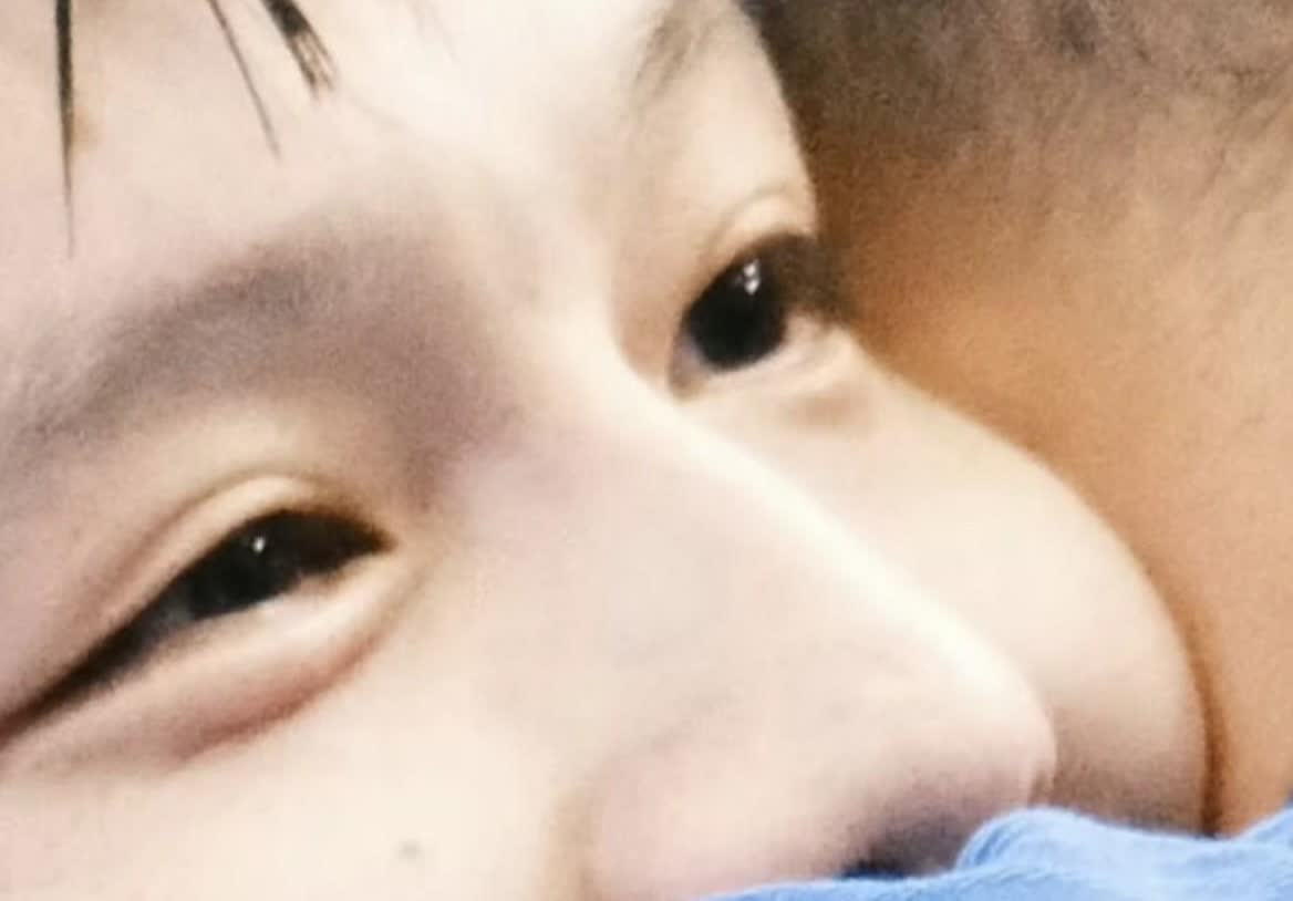 什么？昨天小胖胖樊振东和小弗拥抱不闭眼了？我们一直记得，东东胜利赛后和教练和