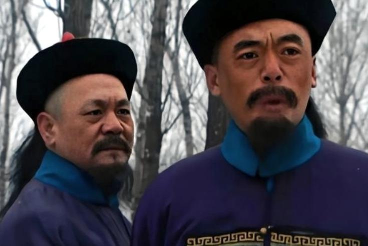 1683年，田文镜以监生出身，被授予福建长乐县县丞。县丞不是主官，没有决策权，上
