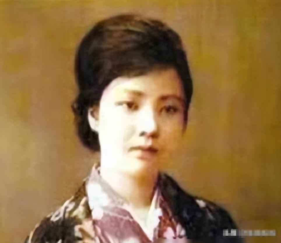 1928年，日本富家女不顾家人反对，远嫁数学家苏步青。哪料，日军侵华期间，富家女