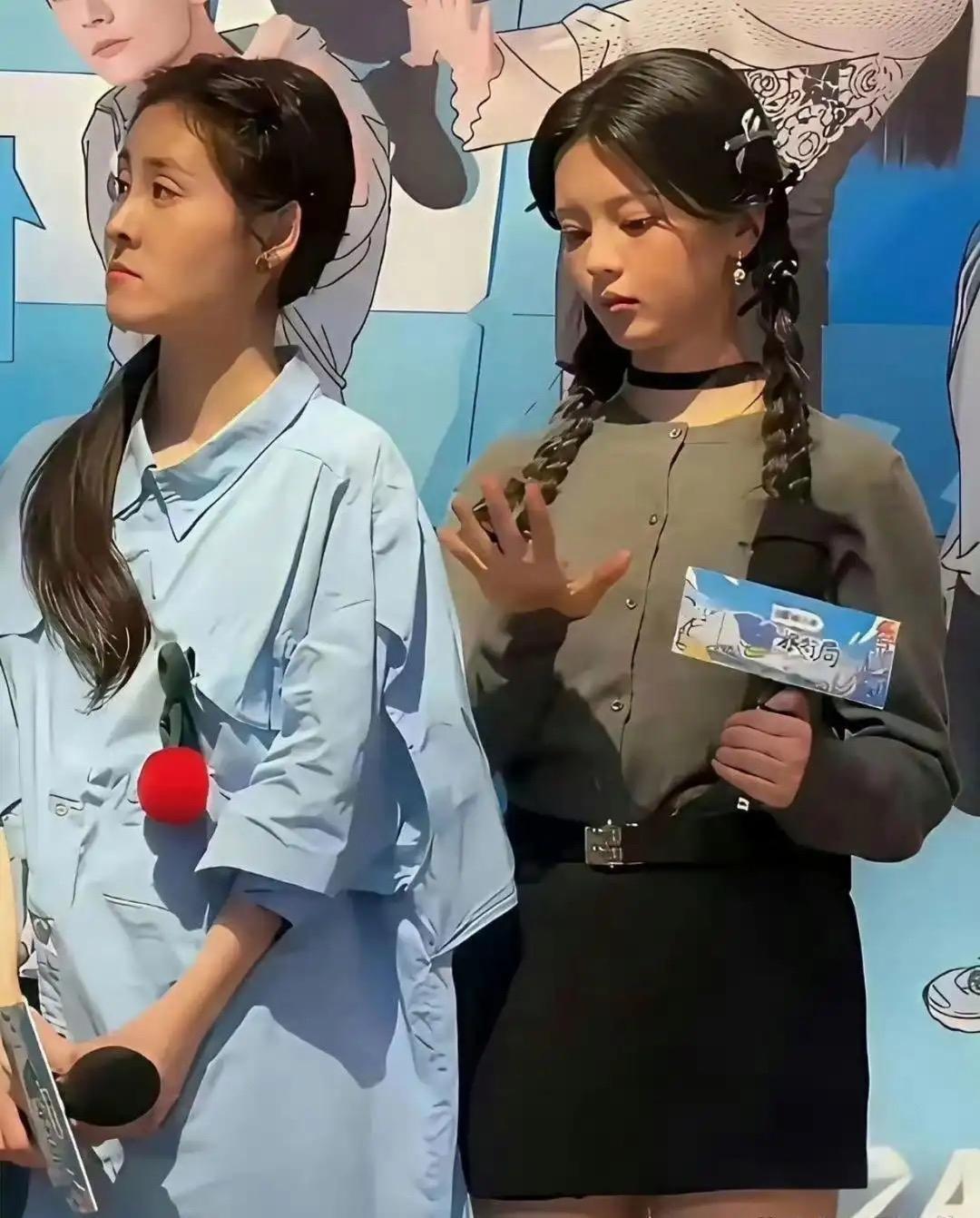 无滤镜生图直出！张碧晨、杨超越线下同框实拍，没有美颜修饰，原生态颜值一目了然。两