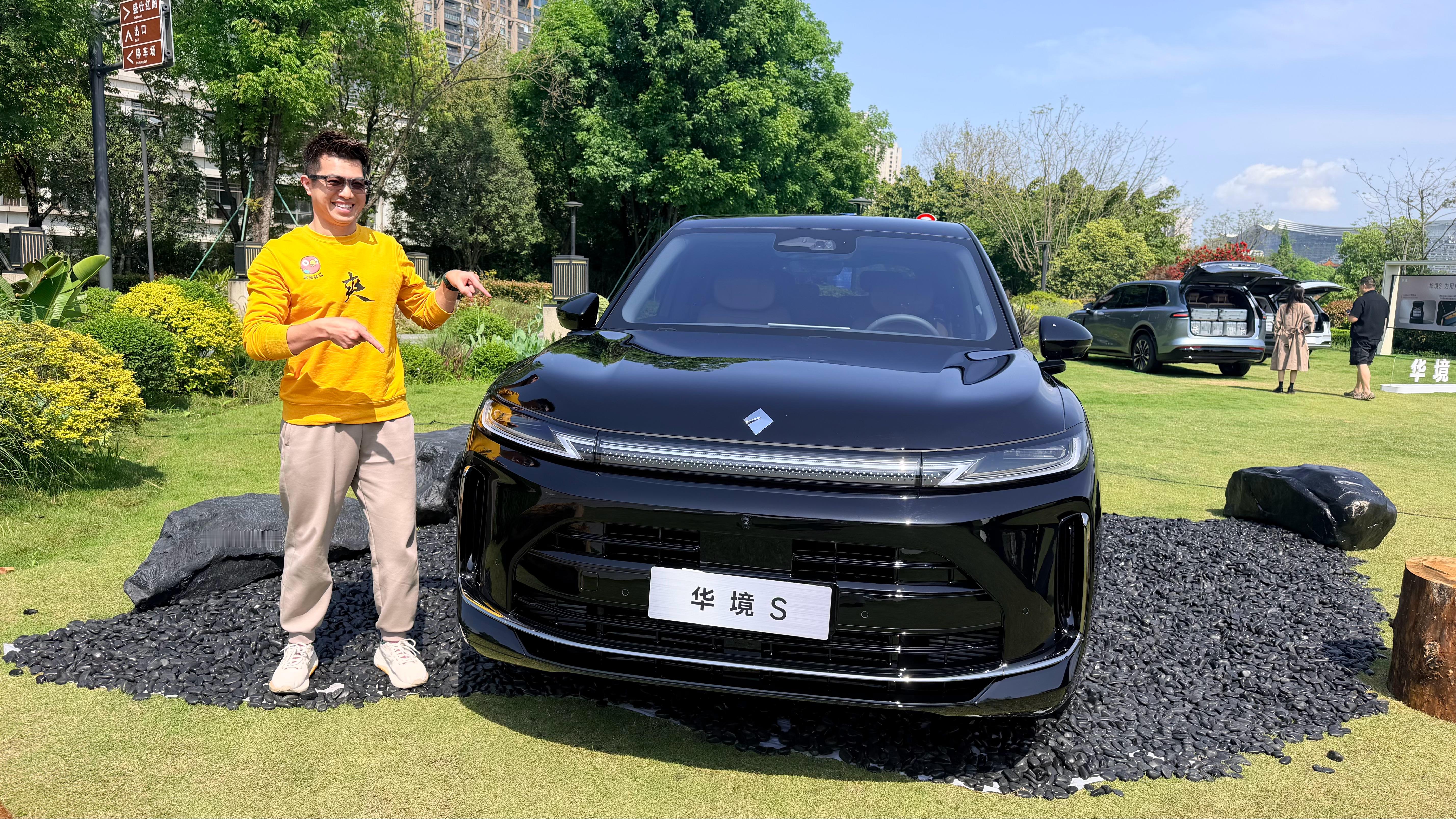华境S这个价格真横啊！14.98万起，顶配四驱19.38万元！驾驶起来的底盘