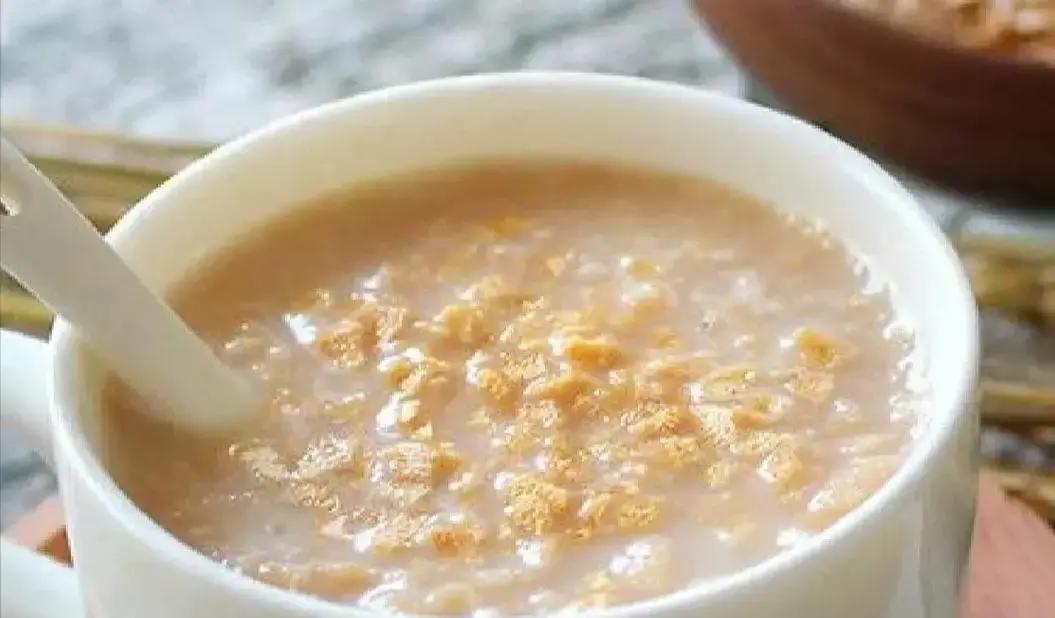 早晨7点到9点，肝脏最易“受伤”！一顿不当早餐，竟能让肝细胞加速老化，你信吗？