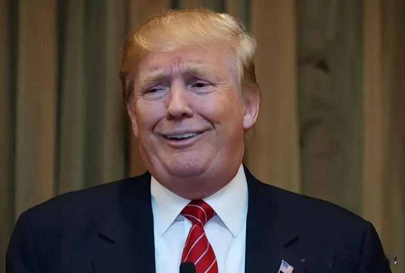 有人认为特朗普搞笑，其实你错了。特朗普是一个聪明的人，能屈能伸，属于见人下菜的
