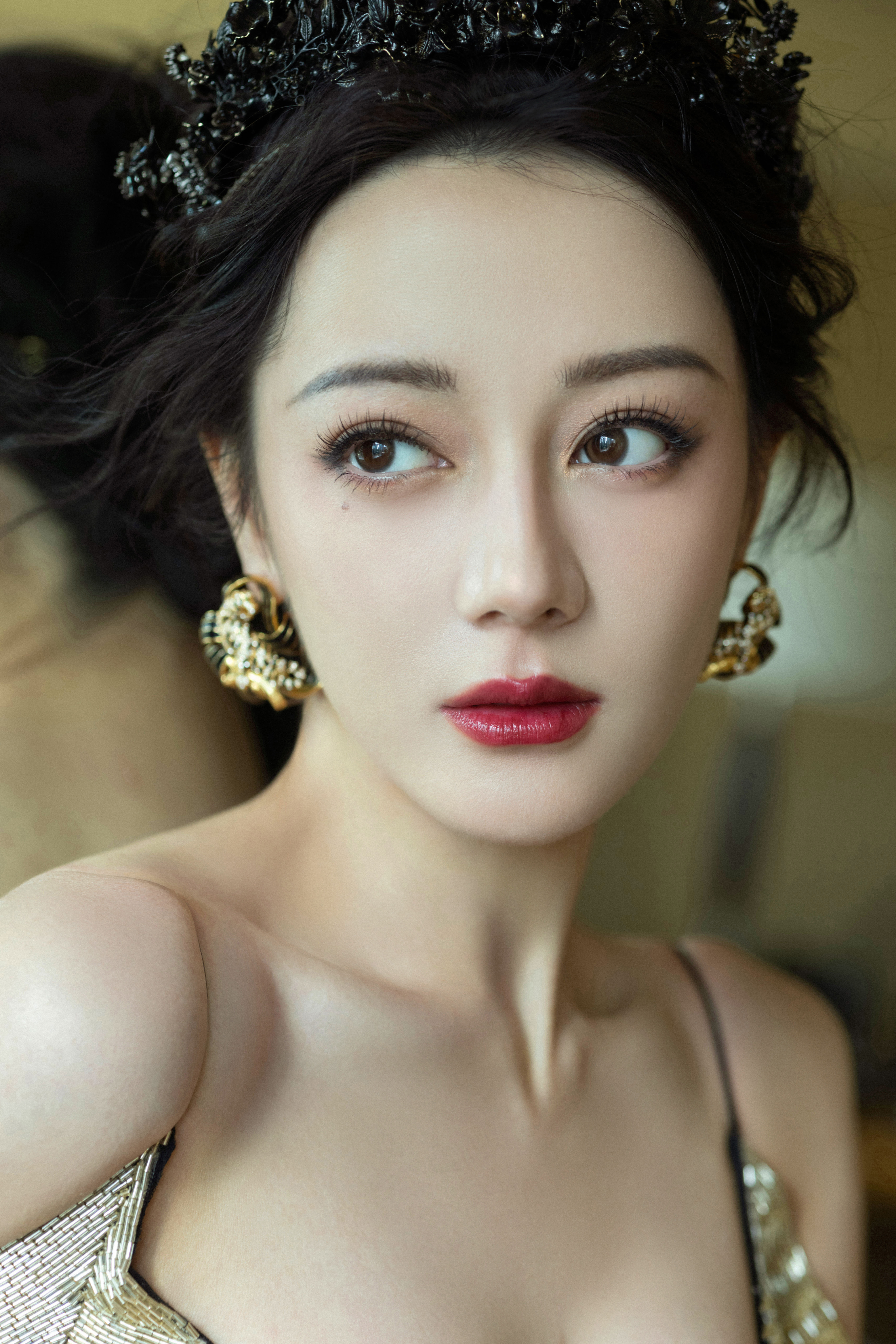 迪丽热巴2024「红星美凯龙」活动造型，期待明天红星美凯龙天津活动造型✨​​​