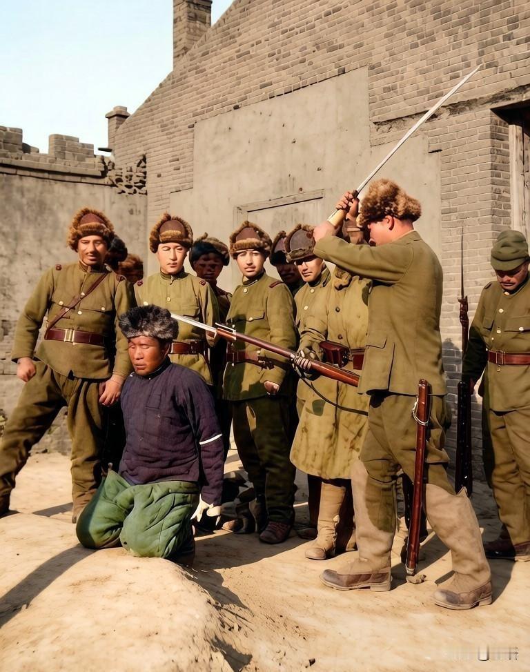 铭记1938年华北日军暴行：历史伤痛永不敢忘1938年，华北。一个鬼子兵举