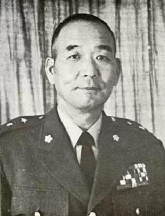 1953年，胡琏率13000余人，13艘舰艇，从金门出航，进犯福建东山岛，于7月