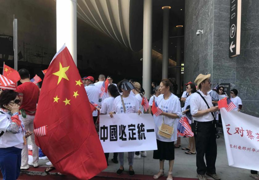 谁才是真正的“统一功臣”？赖清德高喊“台独”，背地却派洪其昌密访北京，试水统一条