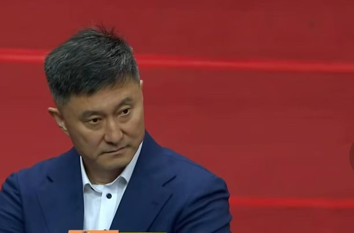 广东男篮已经连续几个赛季无缘总决赛了，球队如今的状态，真不应该抱怨个别球员，也不