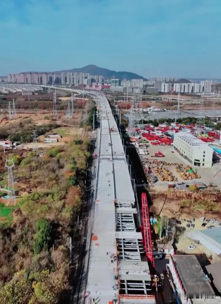 G312国道南京段剩余2公里路段施工预计至少需要等到春节前后开通。