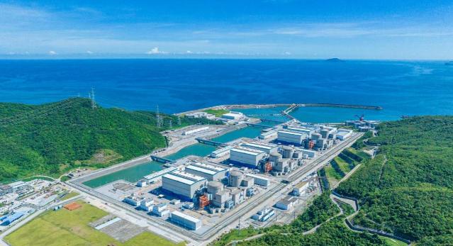 够中国用2万年！我国攻克世界级难题，抢先美国建造“无限能源”川西高原的呷巴乡