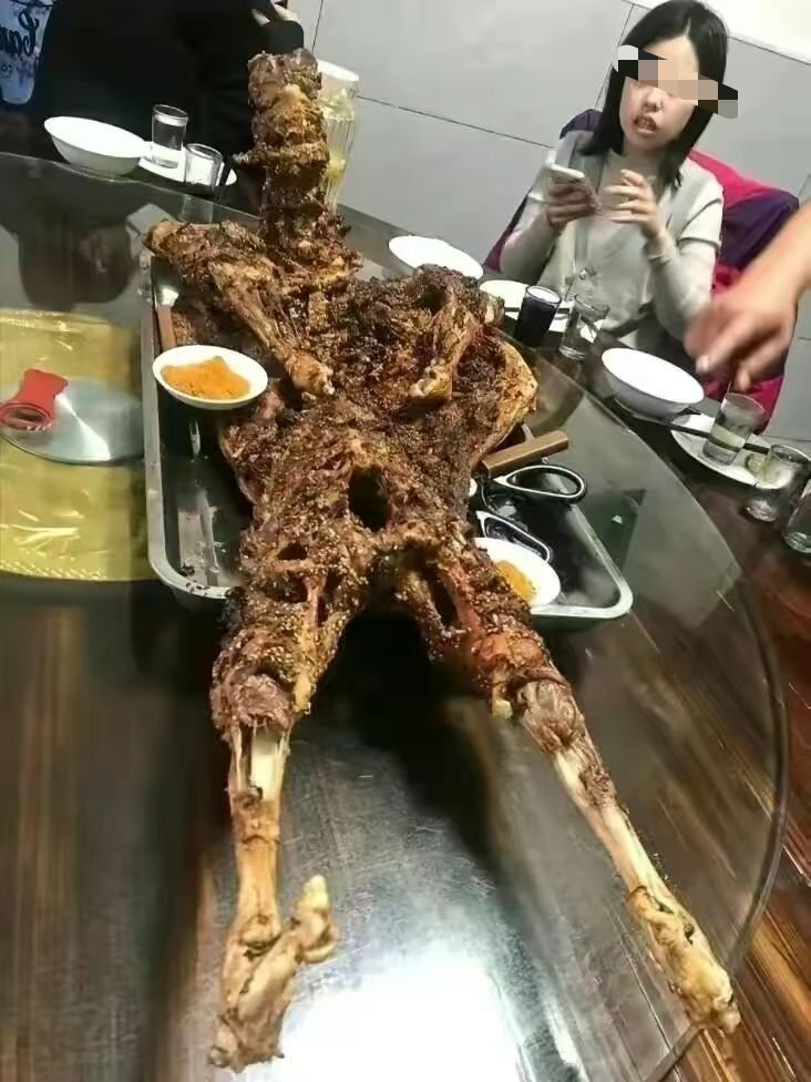 这是烤全羊，还是不羡羊？