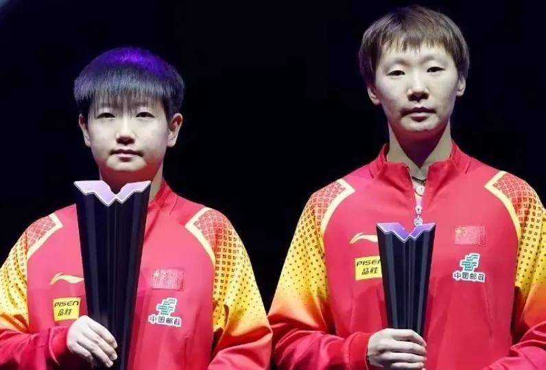 除非动漫稳了，不然王楚钦和一个人打男双，我觉得可能这两个牌都有点危险。蒯曼王曼