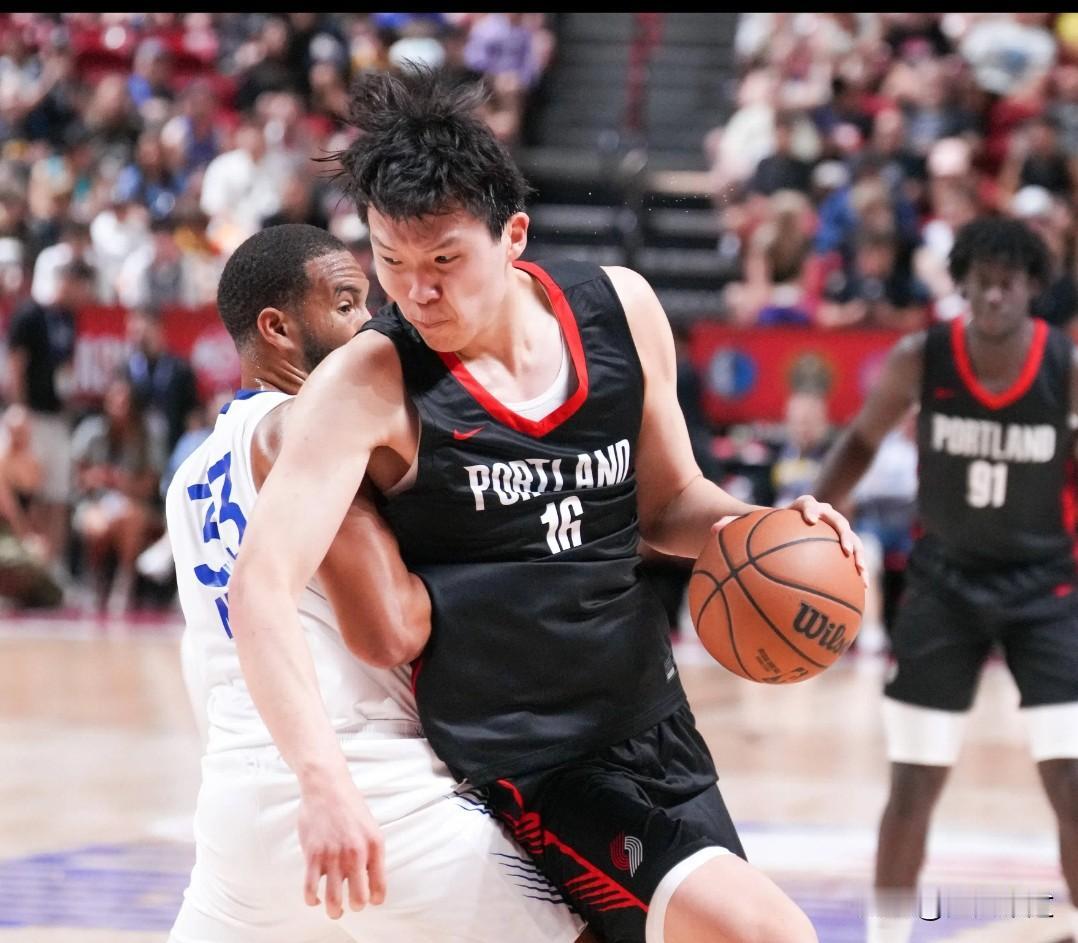 杨翰森在发展联盟进攻万花筒，为什么一到斯普利特手上就不行了呢？杨翰森目前情况就