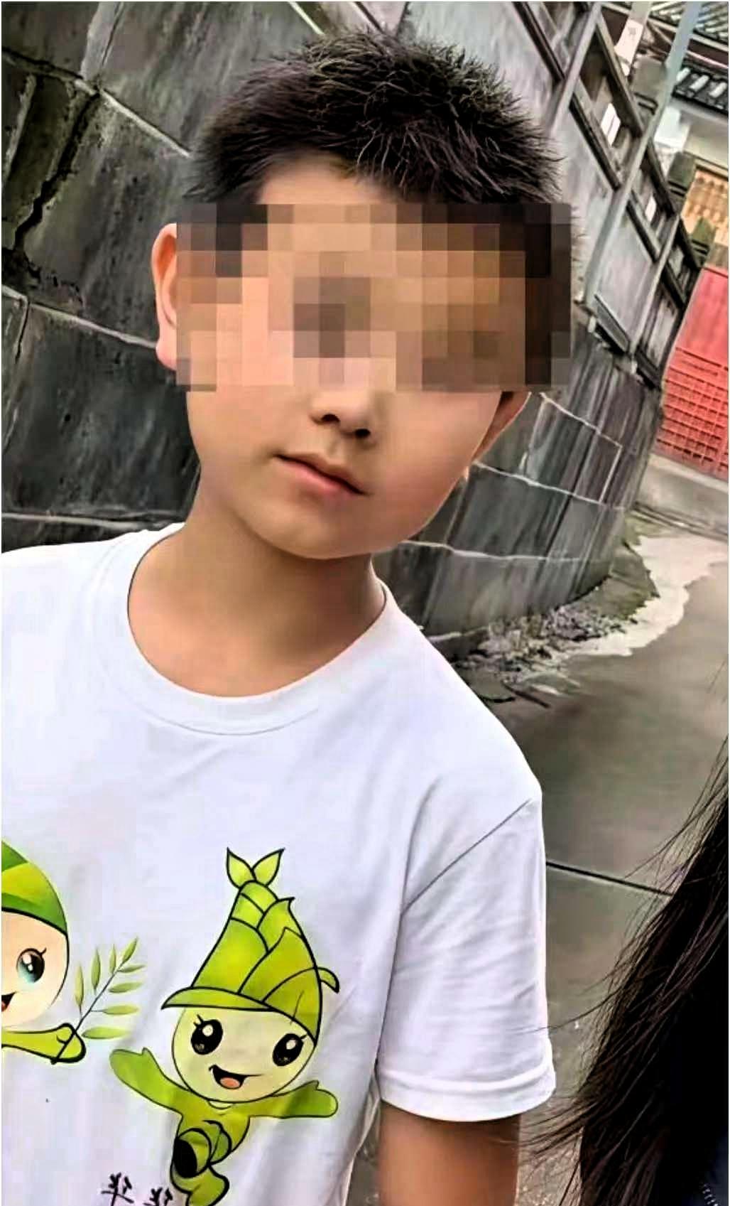 云南这起案件，像一根冰锥扎进人心。61岁的老妇人，为了42公斤铁皮的利益，