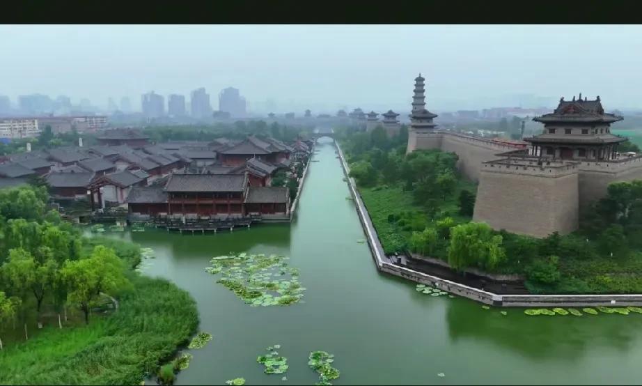一个广东游客，原来打算去清凉的内蒙古去度假，谁知道来了大同以后，他的计划改变了。