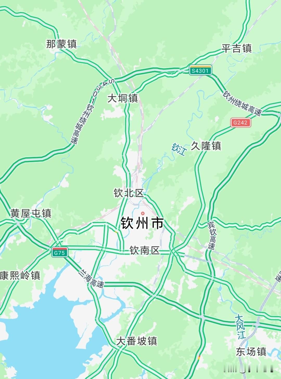 仔细一看地图，广西大部分地市都是建成了绕城闭环高速，除了地理位置，地形特殊的城