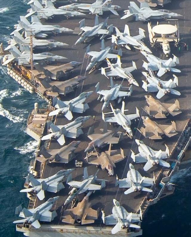 美航母停满舰载机，非常壮观，但F-35的颜色让全世界都笑了说起美国海军的航母