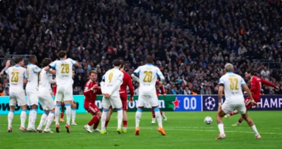 索博斯洛伊揭秘：为何选择贴地斩方式破门？