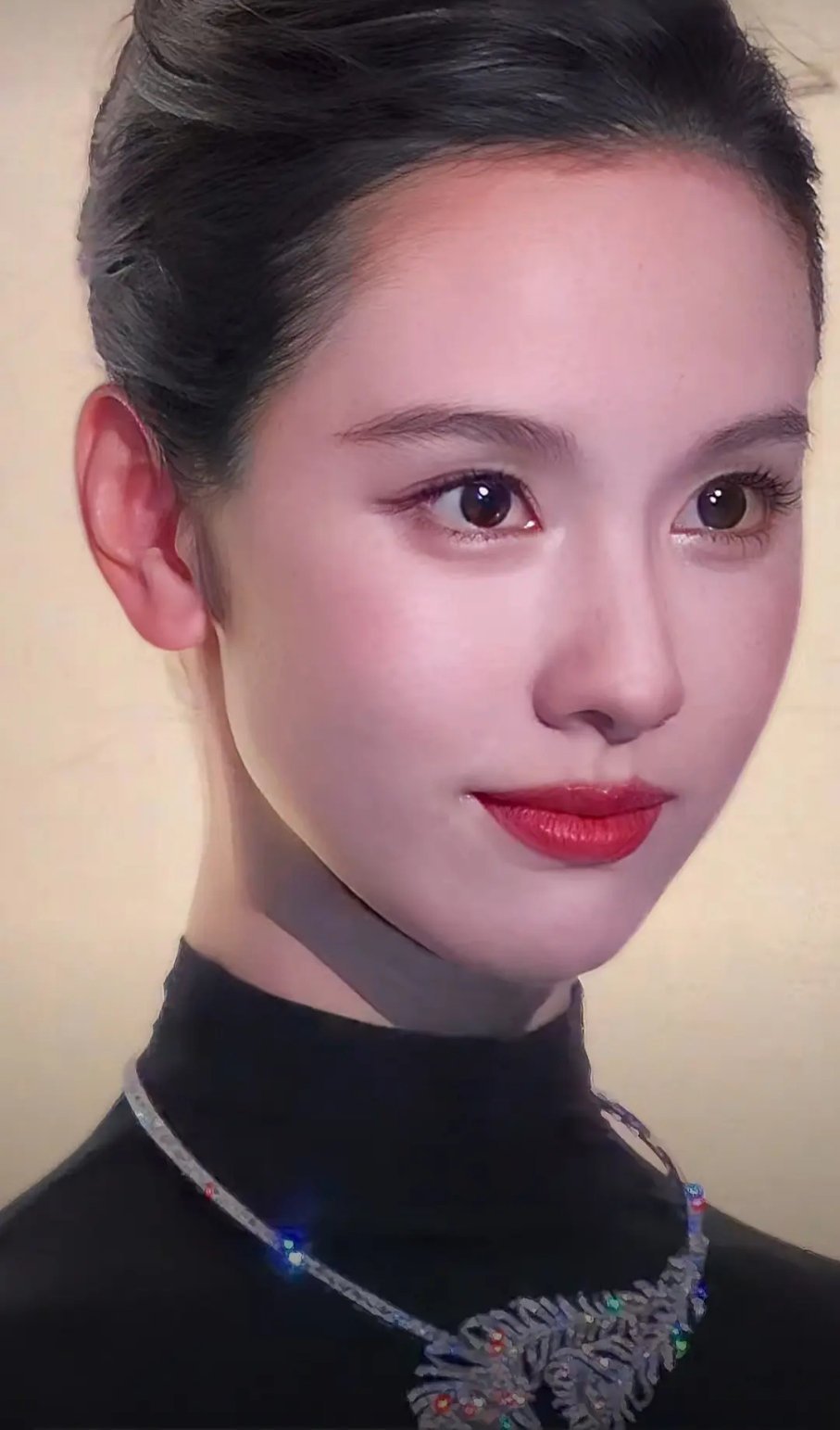 陈都灵这大光明真的太美了，超绝头骨