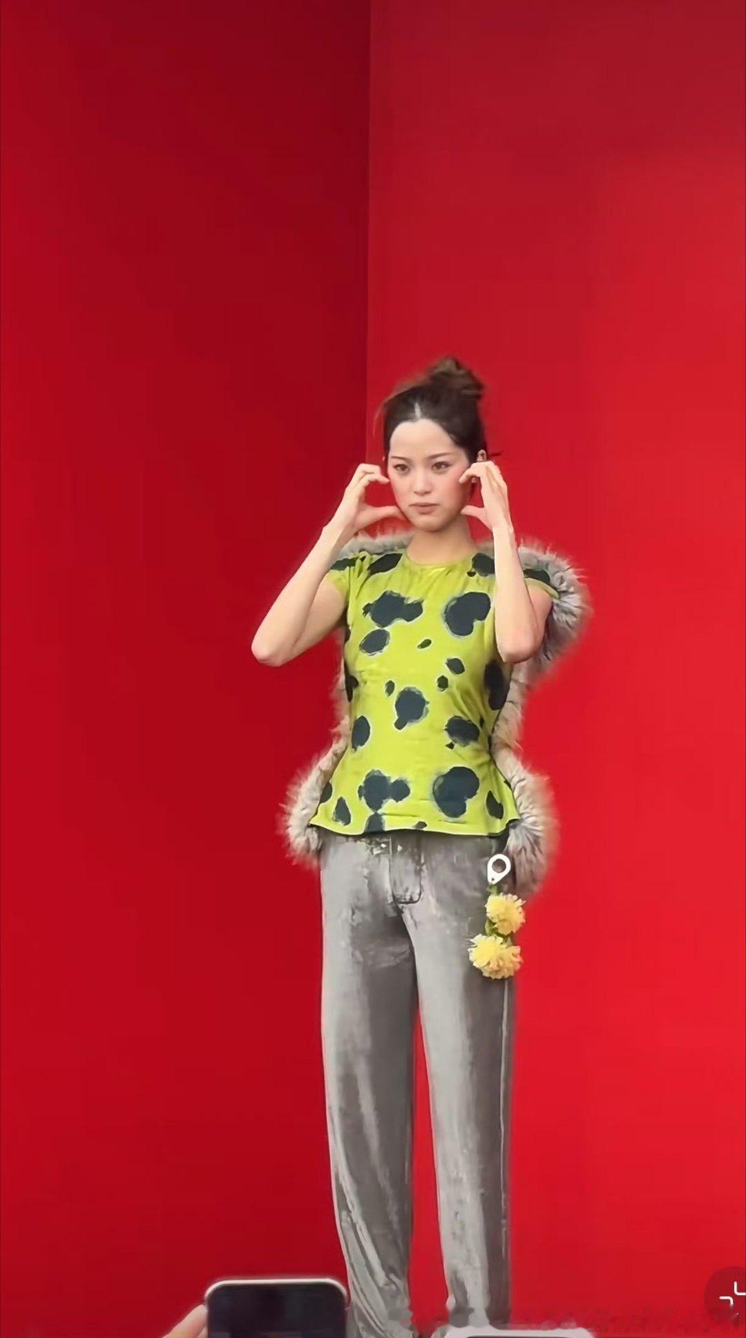 娜比也土了啊[笑着哭]​​​