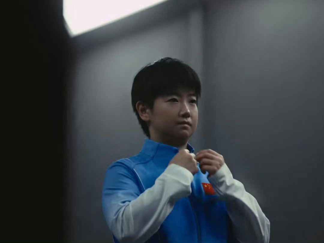 #孙颖莎说付出多少赛场回报就有多少#孙颖莎：付出多少回报多少祝莎莎亚运会一切顺利！🍀海报看着舒适权